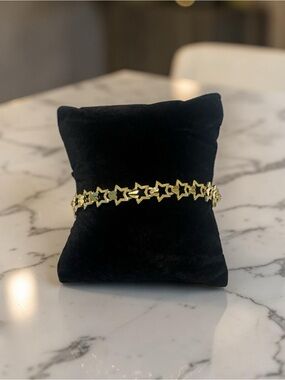 Gold Star Link Bracelet